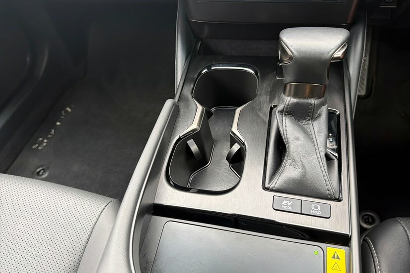 Lexus ES 300H 2.5 Cvt Premium Edition Black #8
