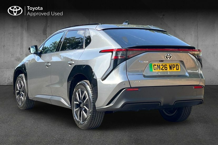 Toyota bZ4X 73.1Kwh Design Suv 224 Ps Silver #4