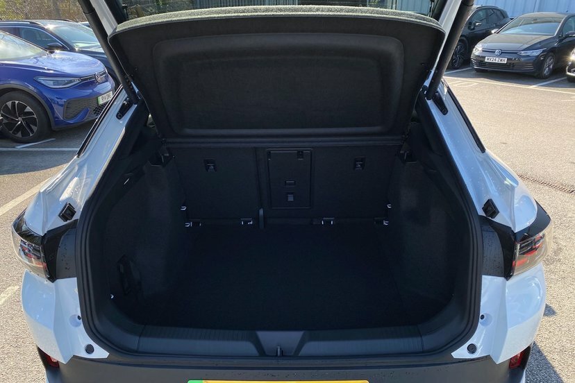 Volkswagen ID.5 Match Pure Black #12