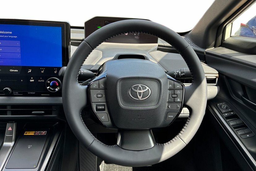Toyota bZ4X 73.1Kwh Design Suv 224 Ps White #6