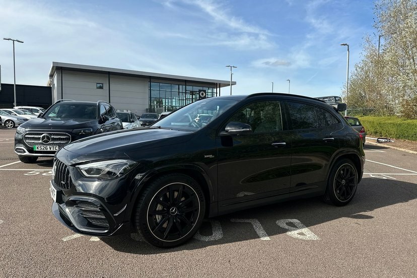 Mercedes-Benz GLA Class Amg Line Black #55