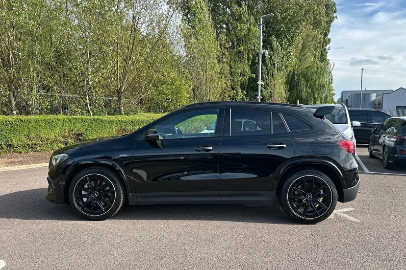Mercedes-Benz GLA Class Amg Line Black #43