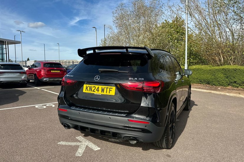 Mercedes-Benz GLA Class Amg Line Black #35