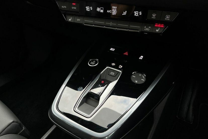 Audi Q4 E Tron 45 Black Edition 5-Door 82Kwh Black #19