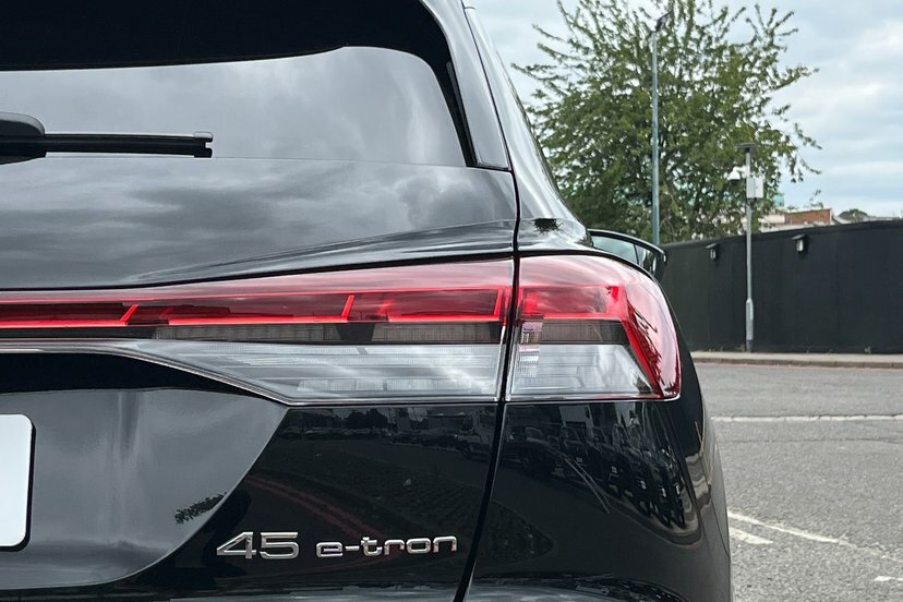 Audi Q4 E Tron 45 Black Edition 5-Door 82Kwh Black #48