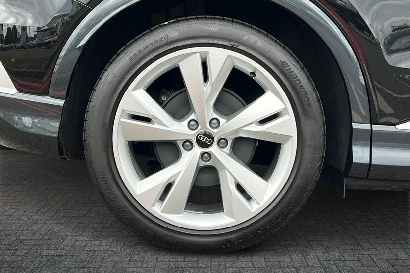 Audi Q4 E Tron 45 S Line 82Kwh Black #5
