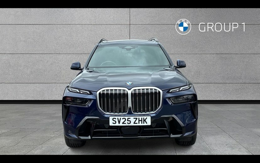 BMW X7 M Sport Black #16
