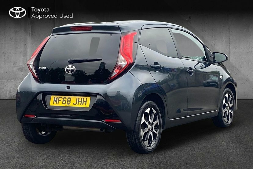 Toyota Aygo 1.0 Vvt-i X-plore Hatchback 71 Grey #2