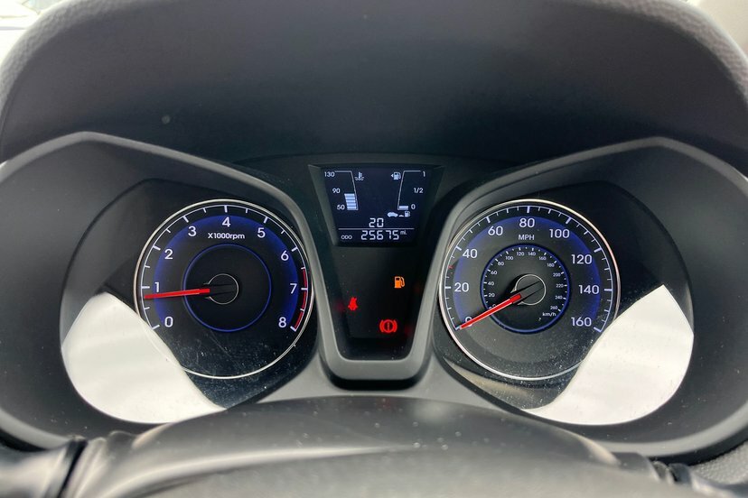 Hyundai Ix20 1.6 Se Nav White #25