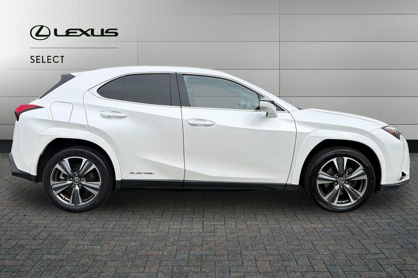 Lexus UX 300E 54.3Kwh Takumi Suv 204 Ps White #4