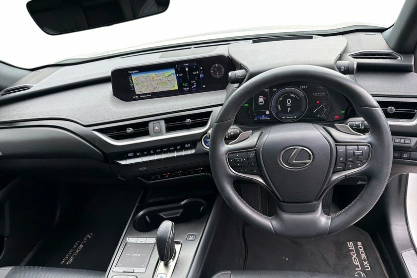 Lexus UX 300E 54.3Kwh Takumi Suv 204 Ps White #6