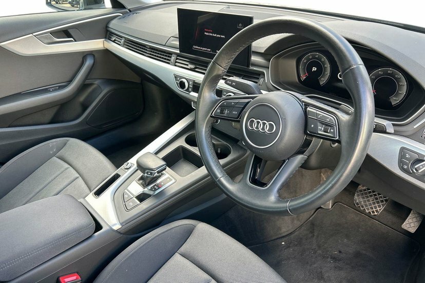 Audi A4 2.0 Tfsi 35 Technik Saloon S Tronic 15 Black #4