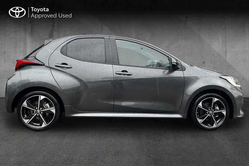 Toyota Yaris Excel Blue #16