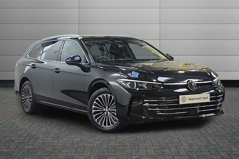 Volkswagen Passat 1.5 Tsi Ehybrid 19.7Kwh Elegance Estate Black