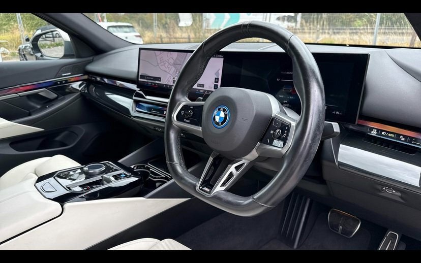 BMW i5 250Kw Edrive40 M Sport Pro 84Kwh Tech Blue #6