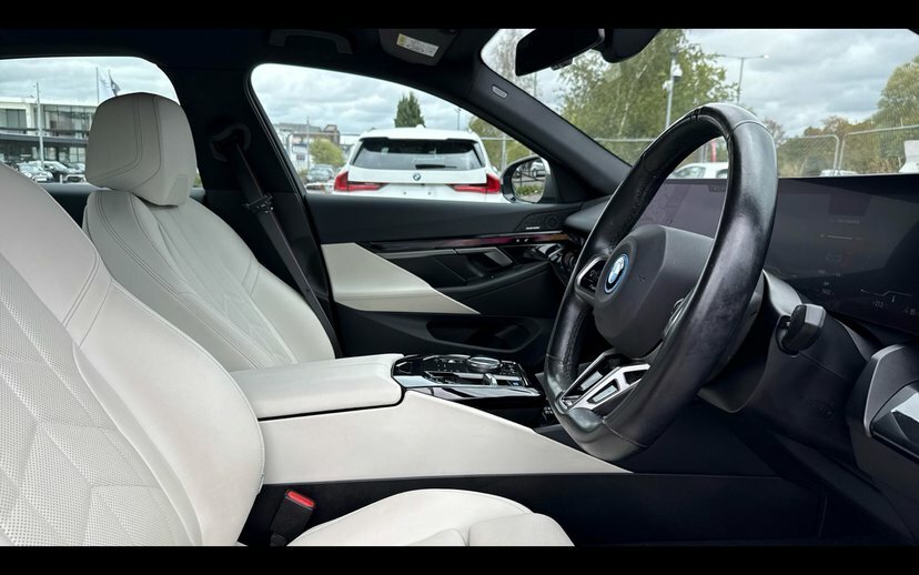 BMW i5 250Kw Edrive40 M Sport Pro 84Kwh Tech Blue #11