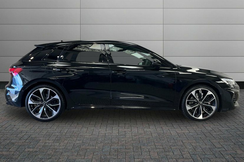 Audi S3 2.0 Tfsi Black Edition Sportback S Tron Black #4