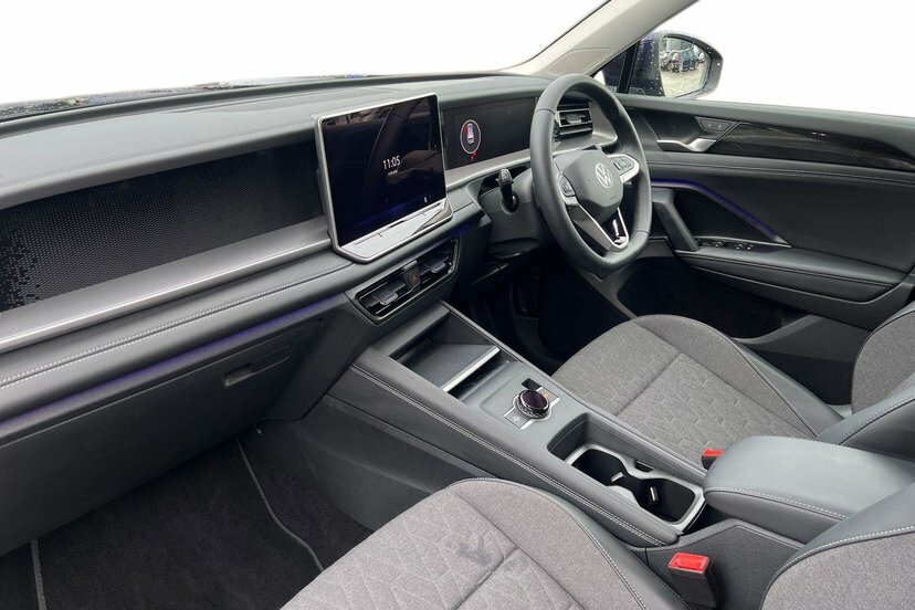 Volkswagen Tayron 1.5 Tsi Ehybrid 19.7Kwh Match Dsg Purple #2