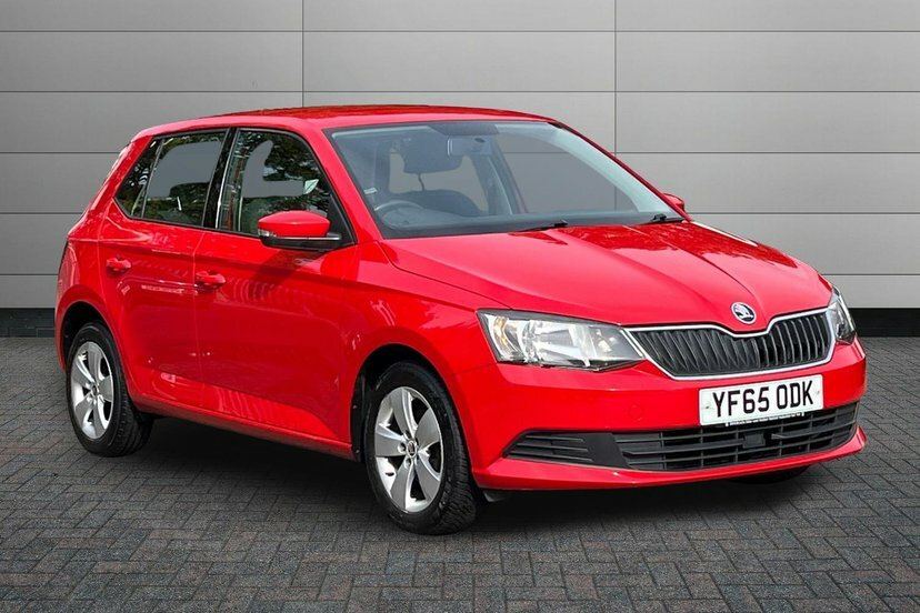 Skoda Fabia 1.2 Tsi Se Hatchback 90 Ps Red