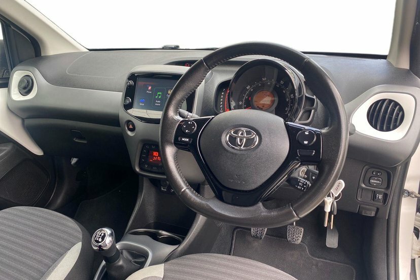 Toyota Aygo Hatchback Red #11
