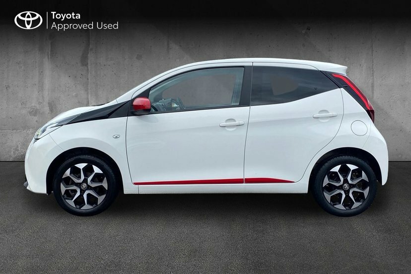 Toyota Aygo Hatchback Red #17