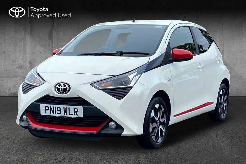 Toyota Aygo 1.0 Vvt-i X-trend Hatchback 71 White #3