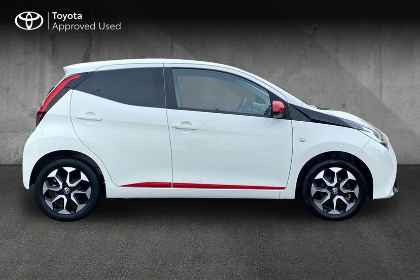 Toyota Aygo Hatchback Red #16