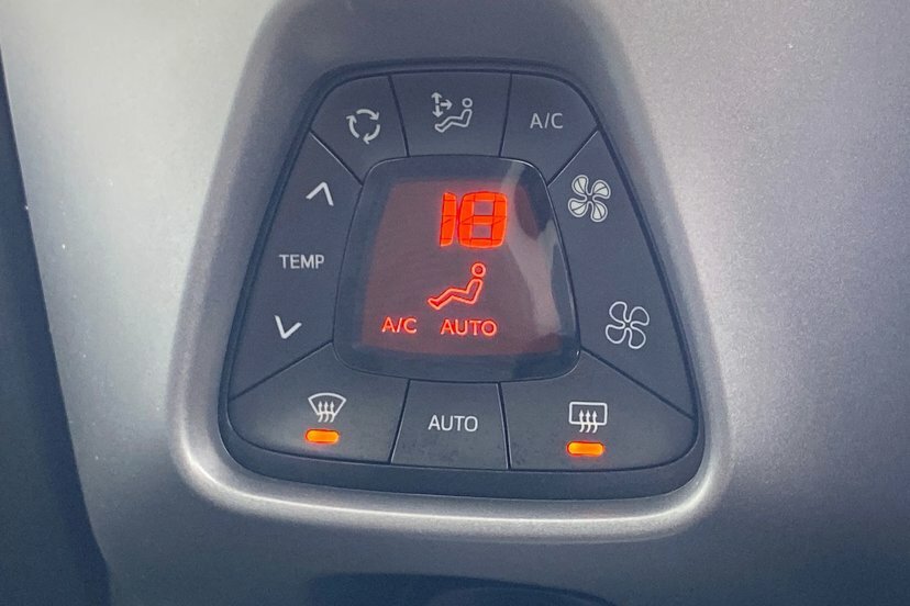 Toyota Aygo Hatchback Red #36