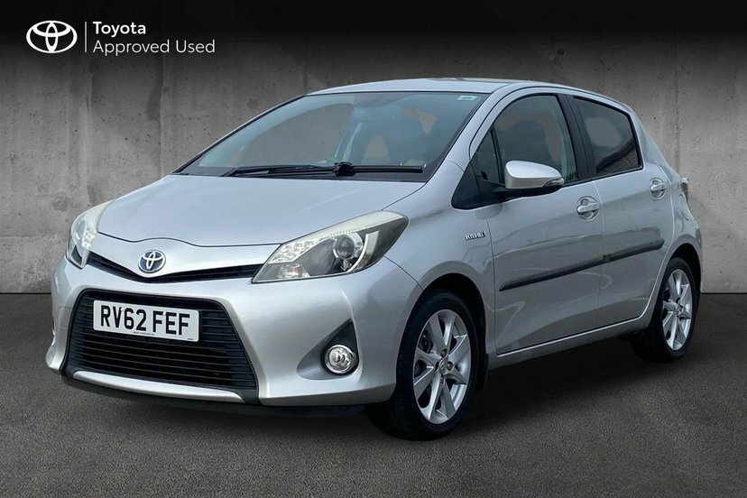 Toyota Yaris  Grey #3