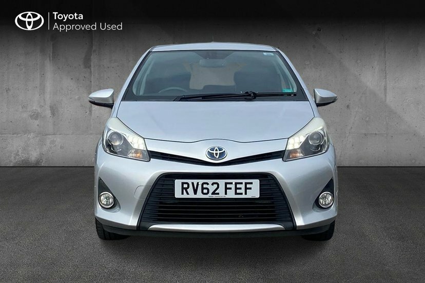 Toyota Yaris  Grey #15