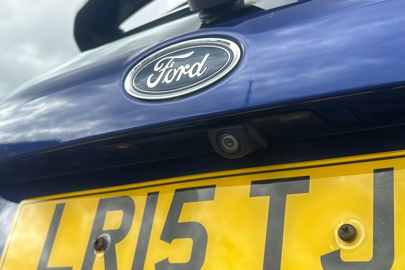 Ford Focus 1.6 Tdci Titanium Euro 5 Ss Red #22