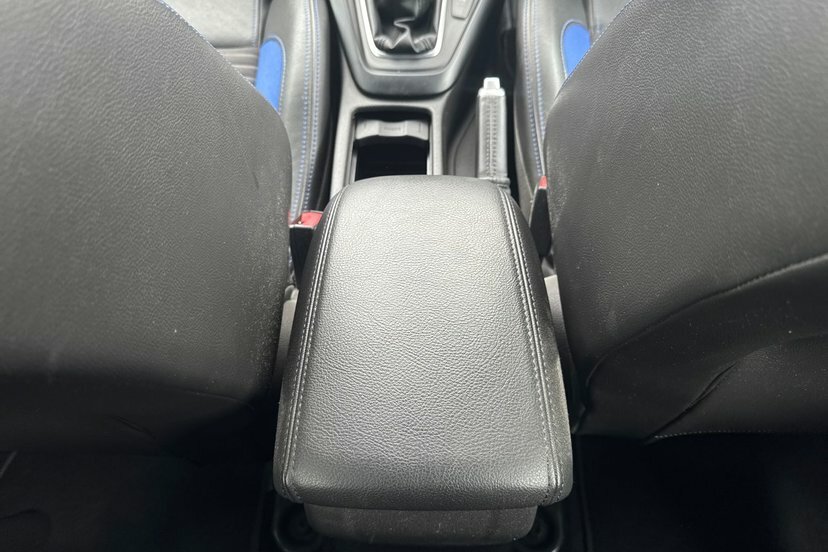 Ford Focus 1.6 Tdci Titanium Euro 5 Ss Red #28
