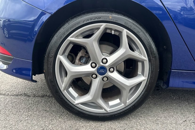 Ford Focus 1.6 Tdci Titanium Euro 5 Ss Red #13