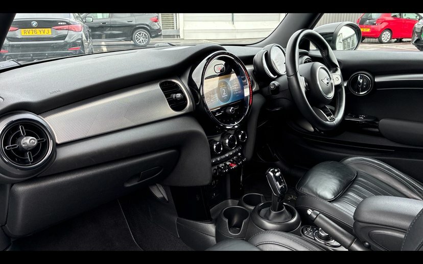 Mini Hatch 1.5 Cooper Sport Hatchback Euro Red #7