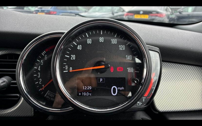 Mini Hatch 1.5 Cooper Sport Hatchback Euro Red #9