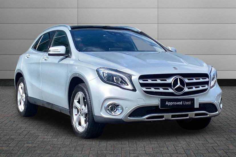 Mercedes-Benz GLA Class 1.6 Gla200 Sport Premium Plus Suv 7G- Silver