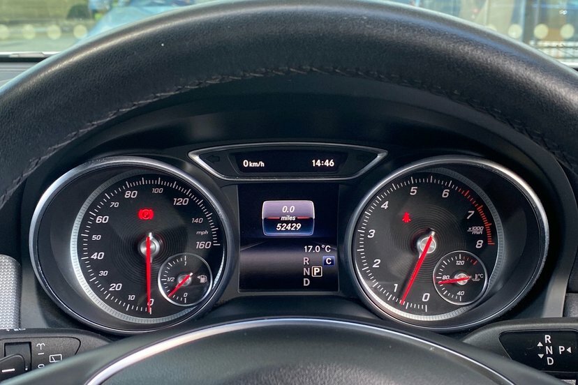 Mercedes-Benz GLA Class 1.6 Gla200 Sport Premium Plus Suv 7G- Silver #6