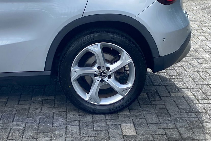 Mercedes-Benz GLA Class Urban Edition Grey #17