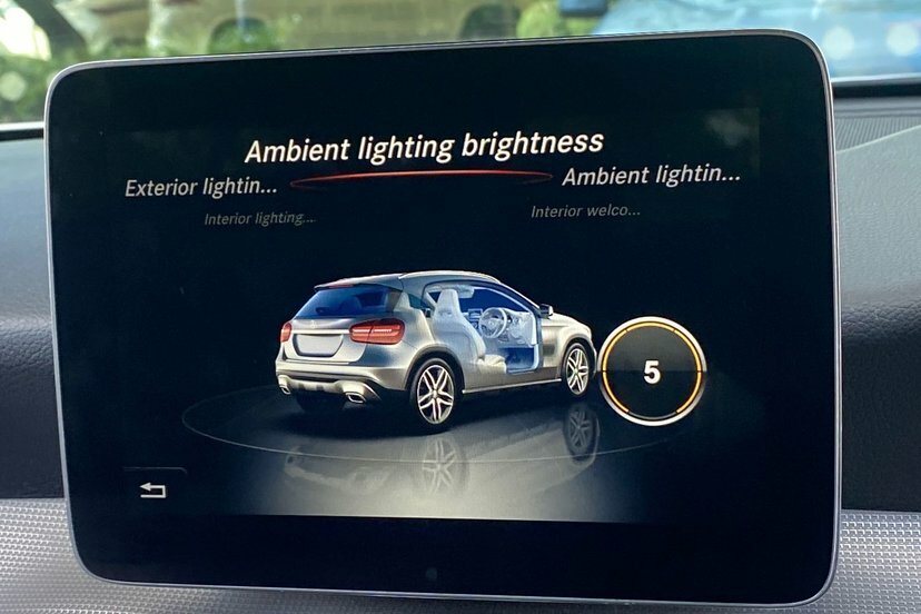 Mercedes-Benz GLA Class Urban Edition Grey #48