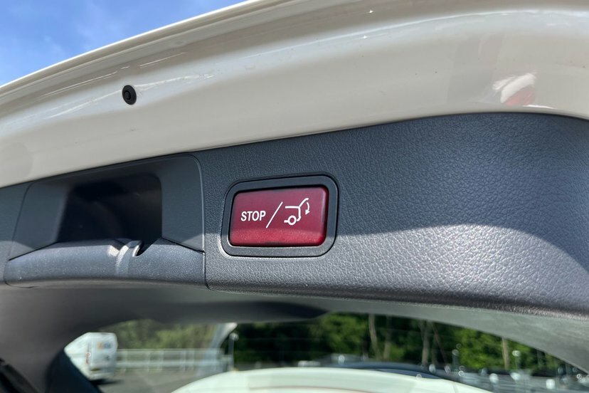 Mercedes-Benz B Class B200 Amg Line Premium Plus Red #26