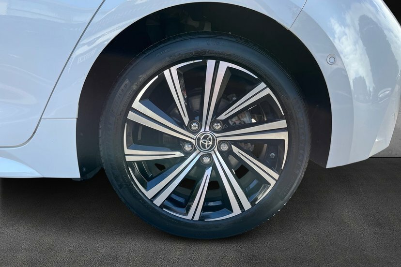 Toyota Corolla 1.8 Design 121 Bhp Grey #18