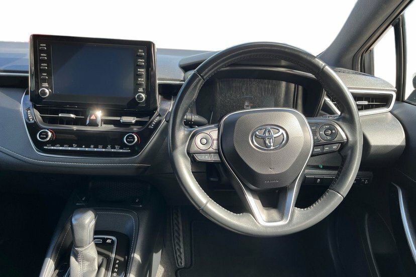 Toyota Corolla 1.8 Vvt-h Gpf Design Hatchback Hybrid C White #6