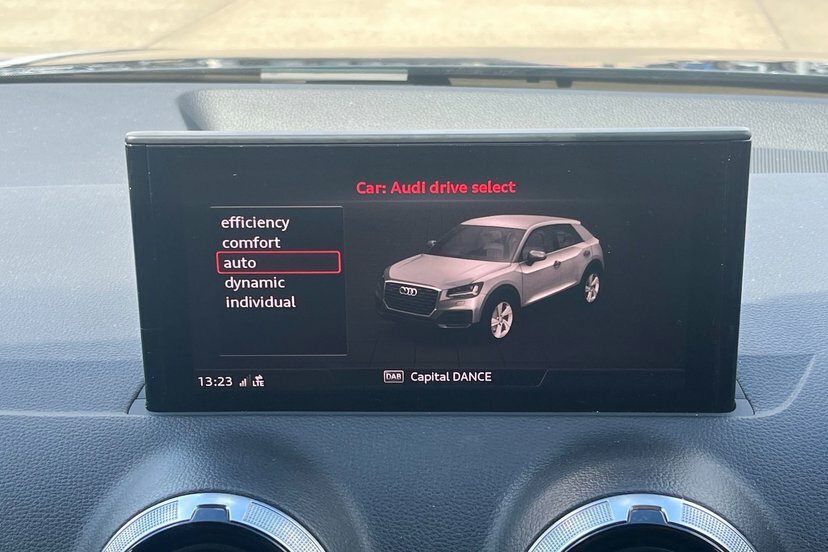 Audi Q2 35 Tfsi S Line S Tronic Grey #20