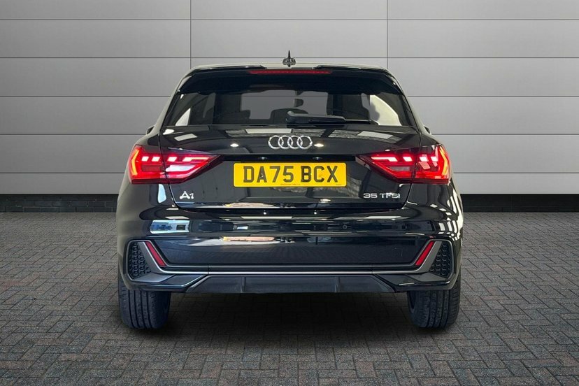 Audi A1 Black Edition 30 Tfsi 116 Ps S Tronic Green #11