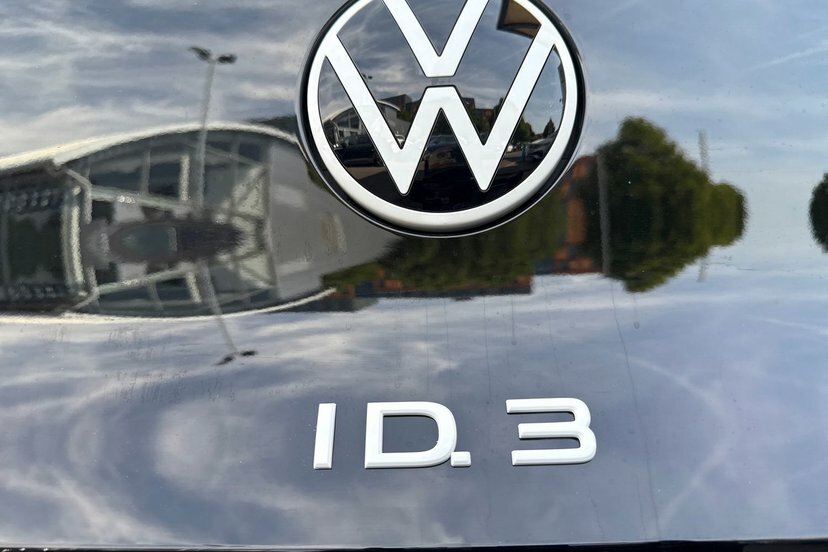 Volkswagen ID.3 Pro 59Kwh Match Hatchback #14