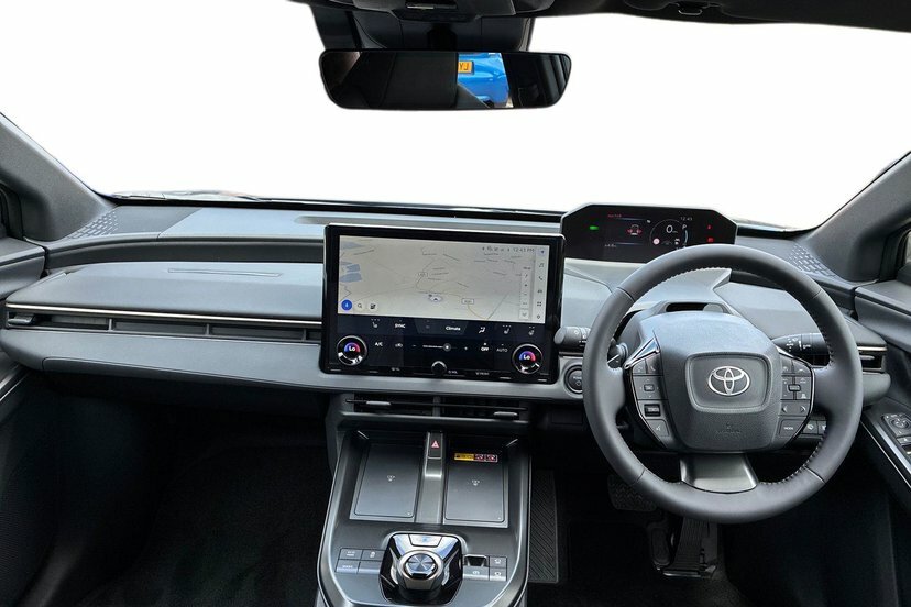 Toyota bZ4X 73.1Kwh Design Suv 224 Ps Silver #5