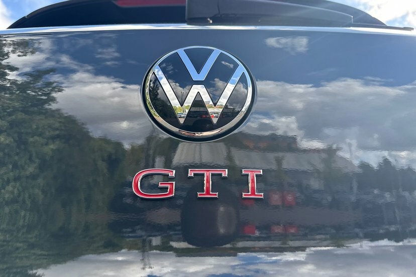 Volkswagen Golf 1.5 Tsi 150 Match YD26JJW White #14