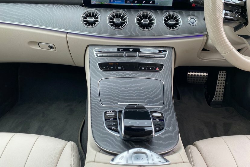 Mercedes-Benz E Class E220d 200 Amg Line Premium 9G-tronic Black #8