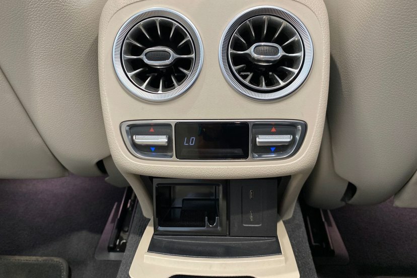 Mercedes-Benz E Class E220d 200 Amg Line Premium 9G-tronic Black #36