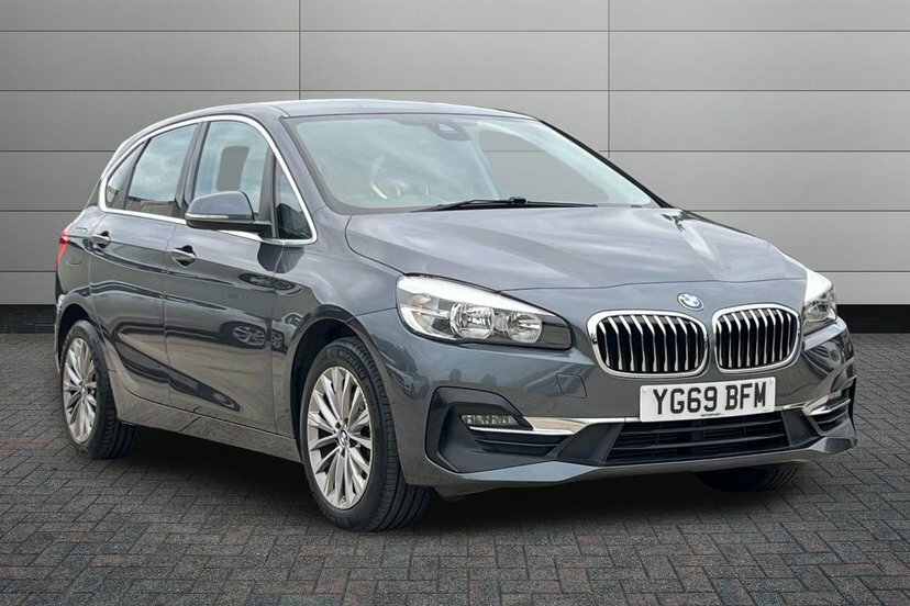 BMW 2 Series Active Tourer 1.5 218I Luxury Mpv 140 Ps Grey